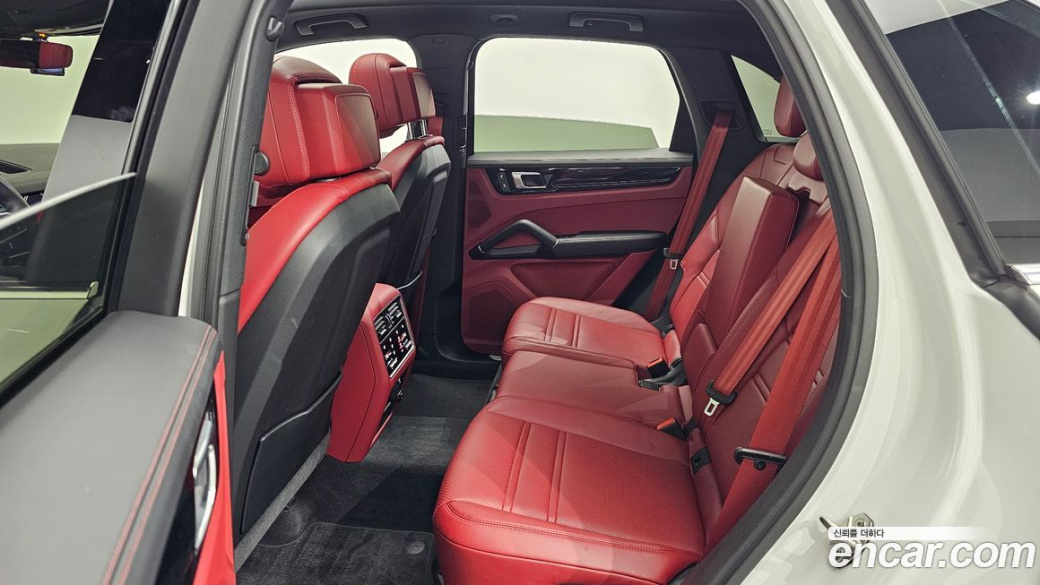 Porsche Cayenne 3.0, 2023