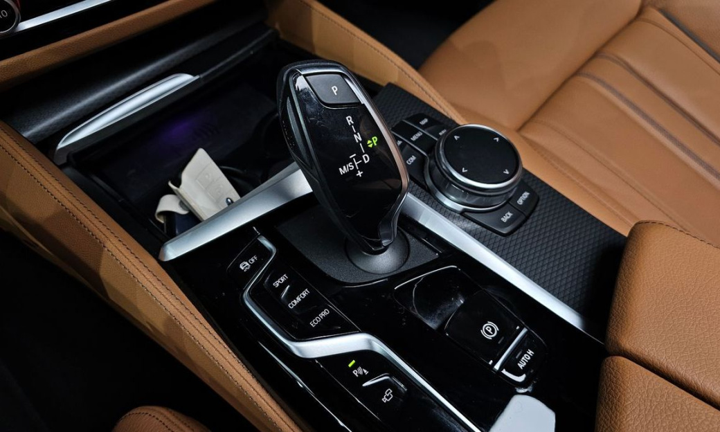 BMW 5-Series 520i M Sport, 2023