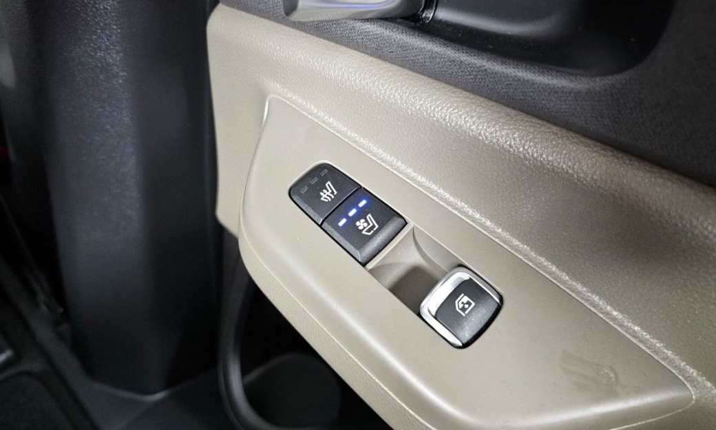 Kia Carnival 9-Seater Noblesse, 2024