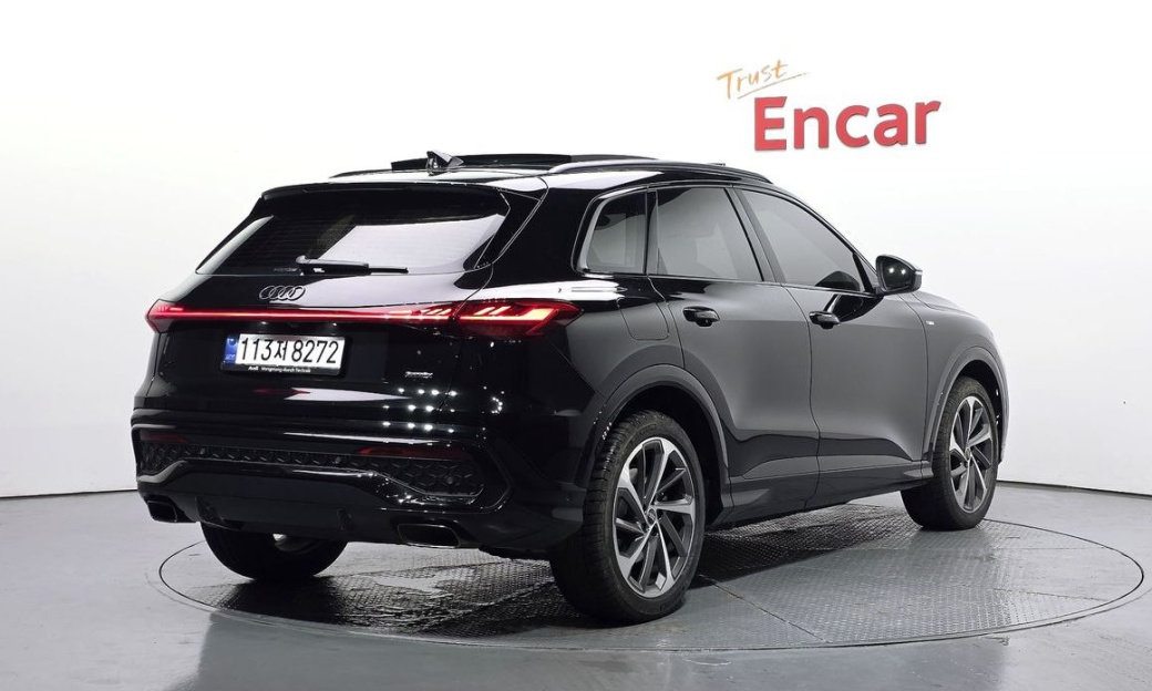 Audi Q5 45 TFSI Quattro S line, 2025