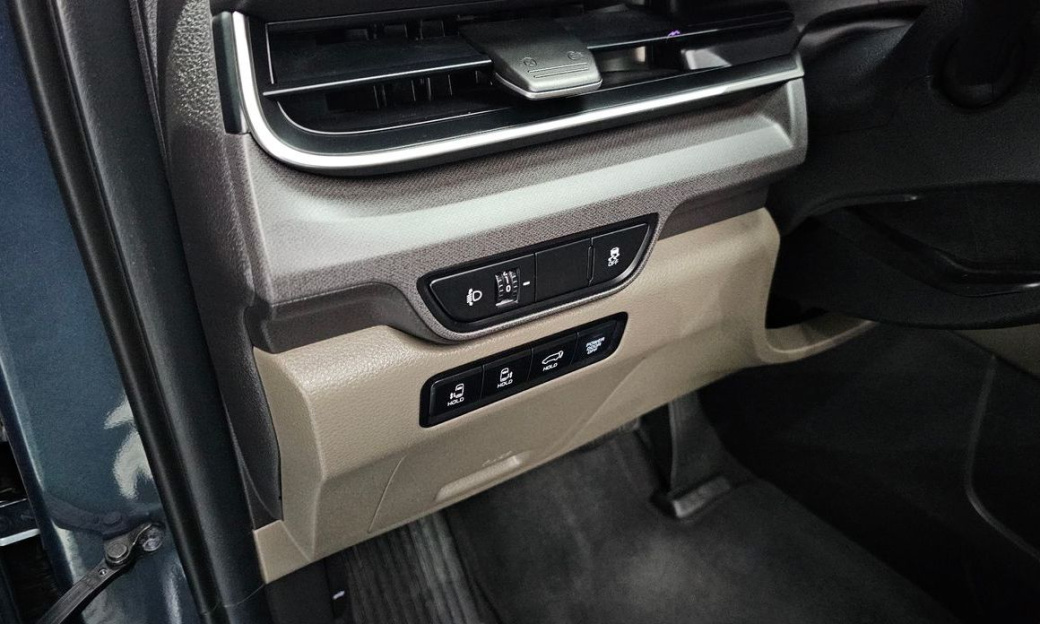Kia Carnival 7-Seater Noblesse, 2024