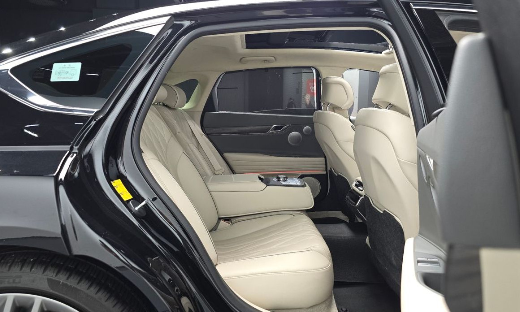 Genesis G80 Gasoline 2.5 Turbo AWD, 2025
