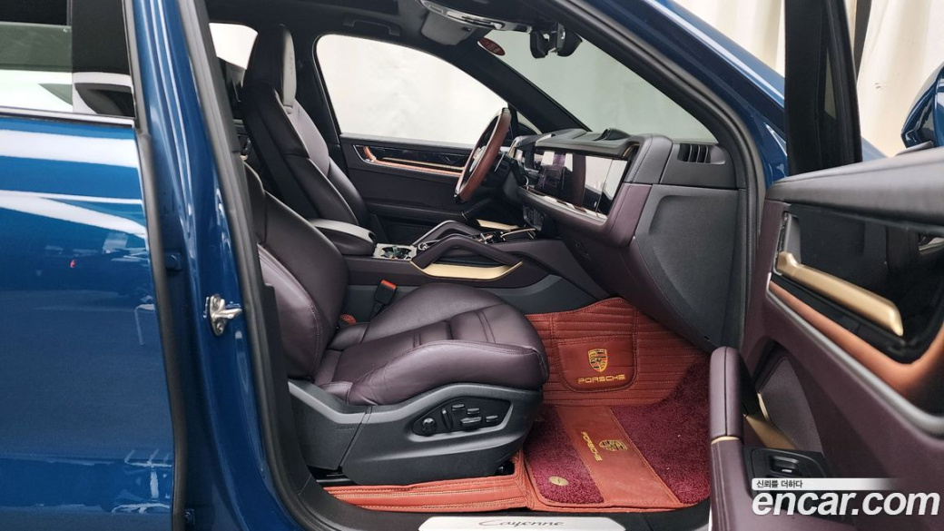 Porsche Cayenne 3.0, 2024