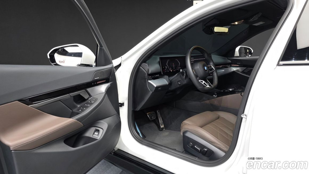 BMW 5-Series 520i M Sport, 2024