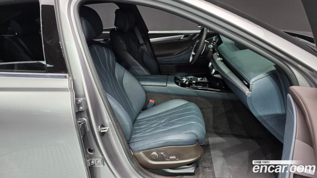 Genesis G80 Gasoline 2.5 Turbo AWD, 2022