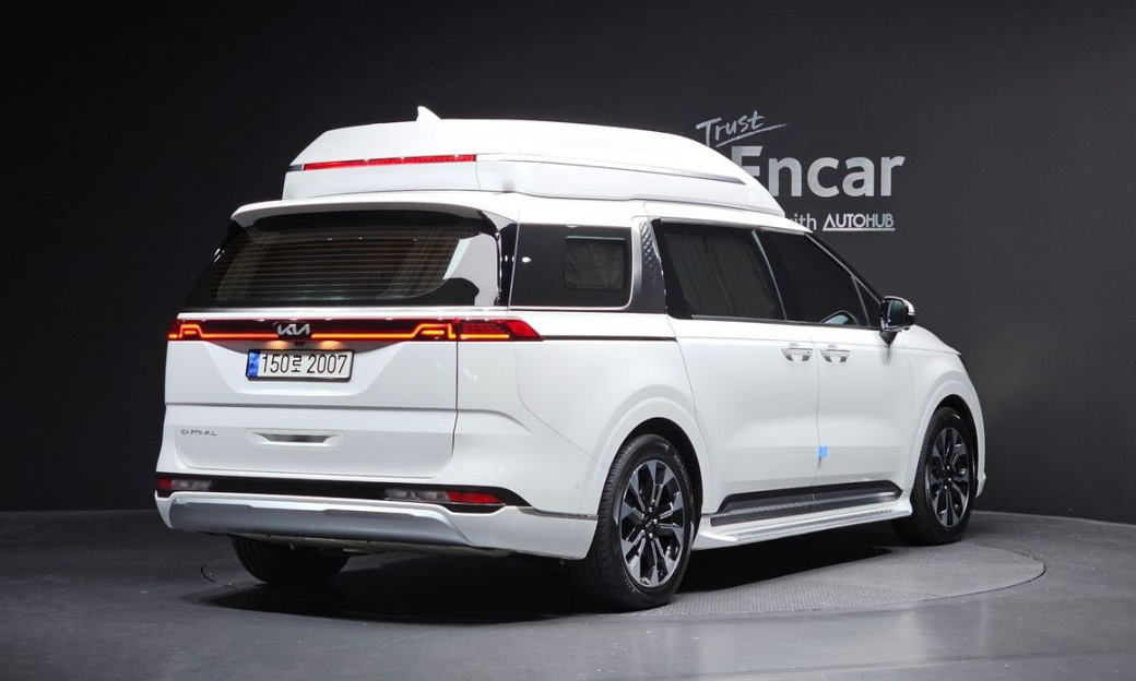 Kia Carnival 7-Seater Hi-Limousine, 2022