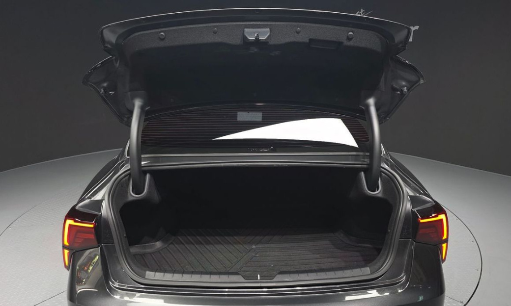 Kia K5 2.0, 2026