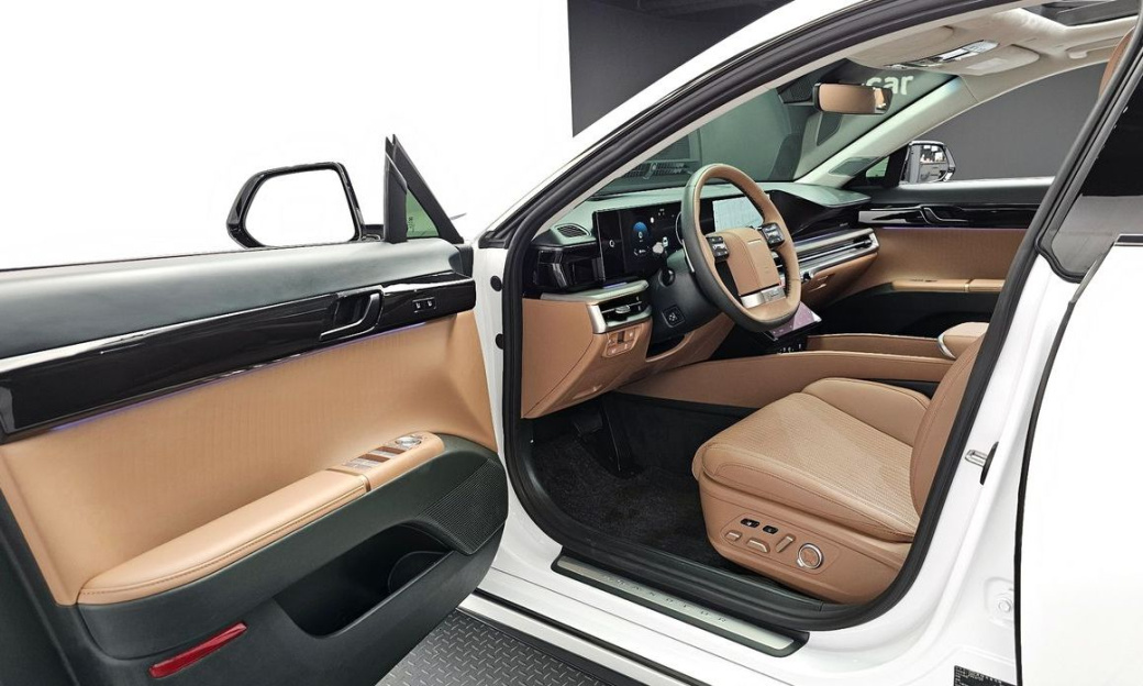 Hyundai Grandeur 2,5 Gasoline 2WD, 2023