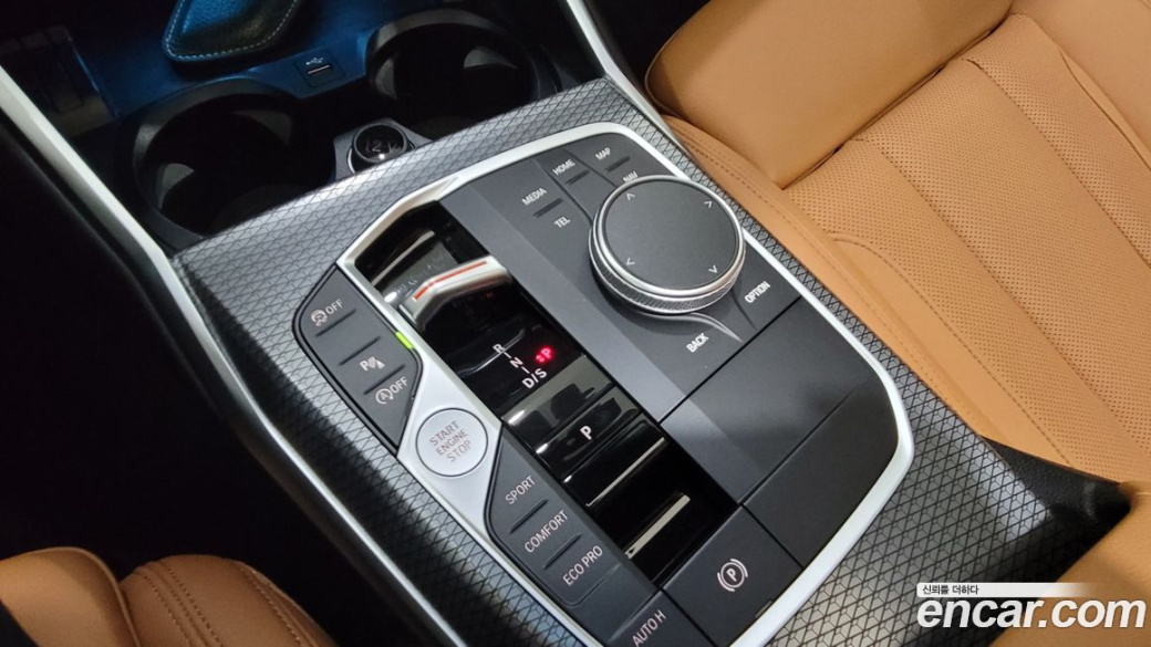 BMW 3-Series 320i M Sport, 2023
