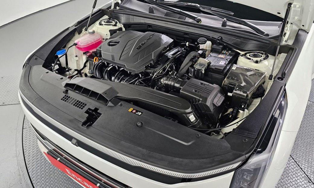 Kia K8 2.5 Gasoline 2WD, 2025