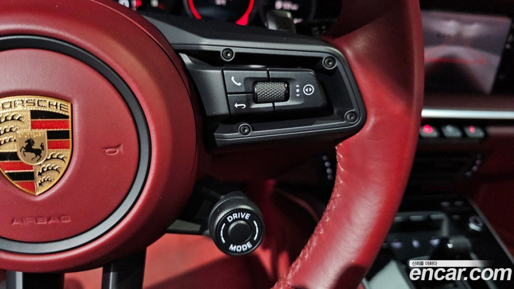 Porsche 911 Carrera 4 GTS, 2023