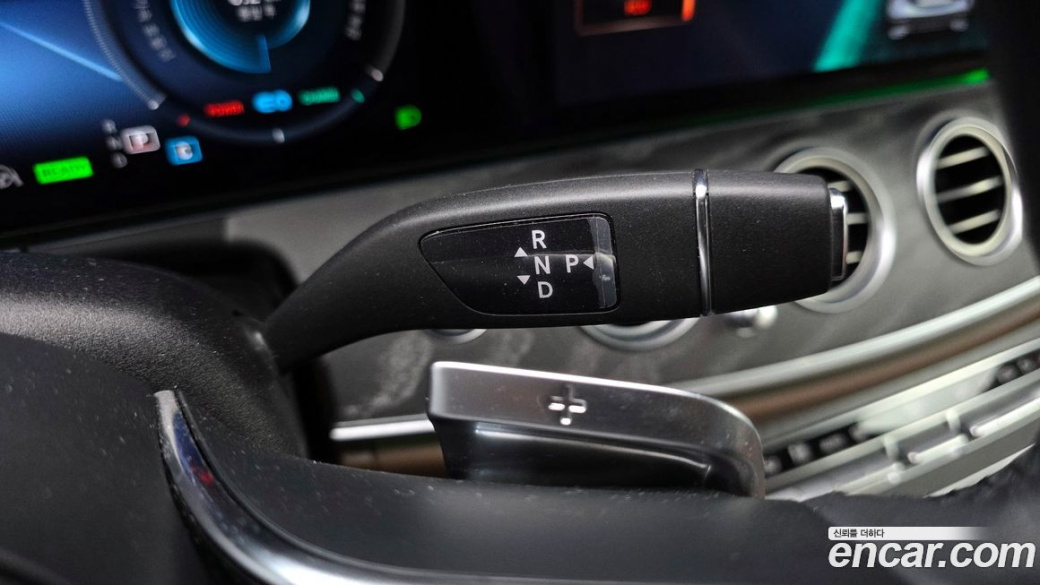 Mercedes-Benz E-Class E350 4MATIC Exclusive, 2023
