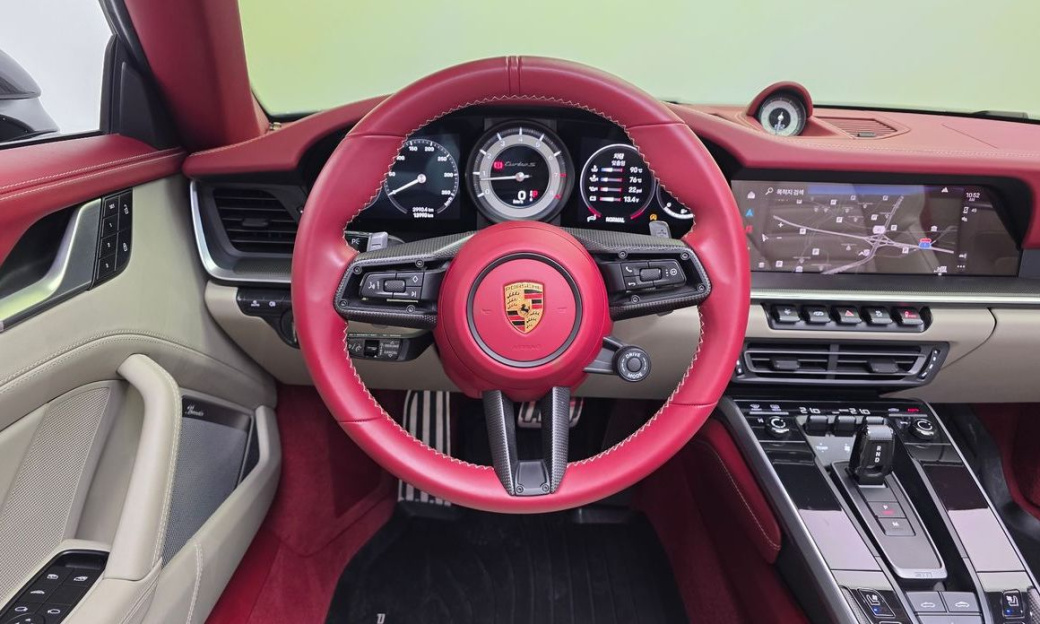 Porsche 911 Turbo S Cabriolet, 2022