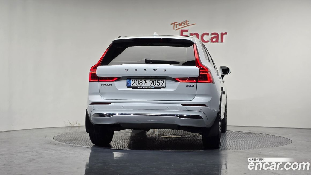 Volvo XC60 B5 Inscription, 2022