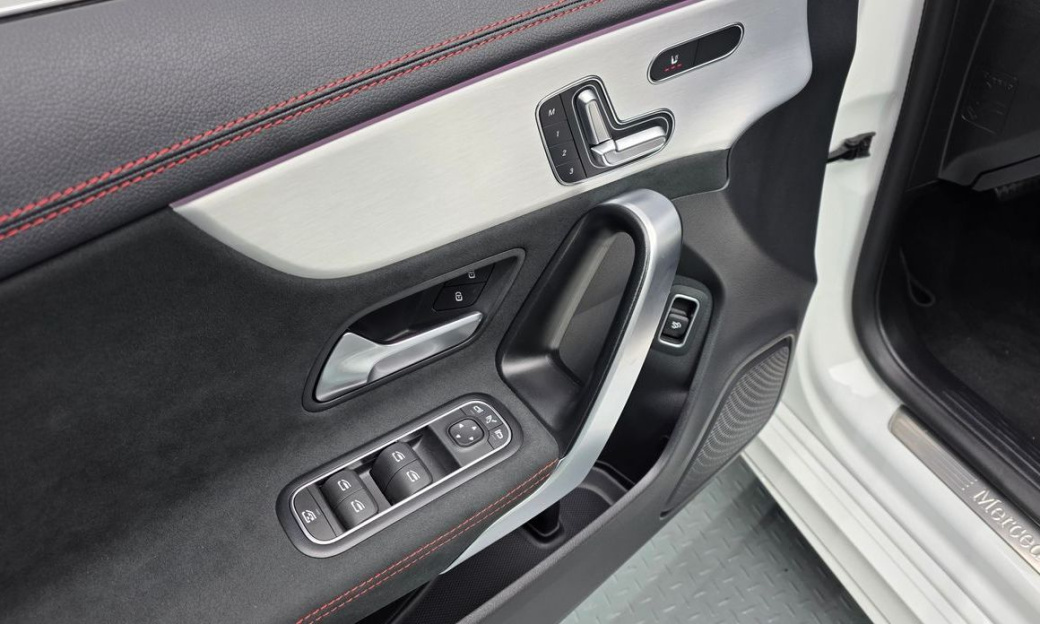 Mercedes-Benz CLA-Class CLA250 4MATIC, 2024