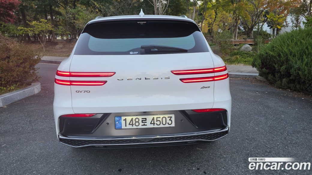 Genesis GV70 2.5T Gasoline AWD, 2025