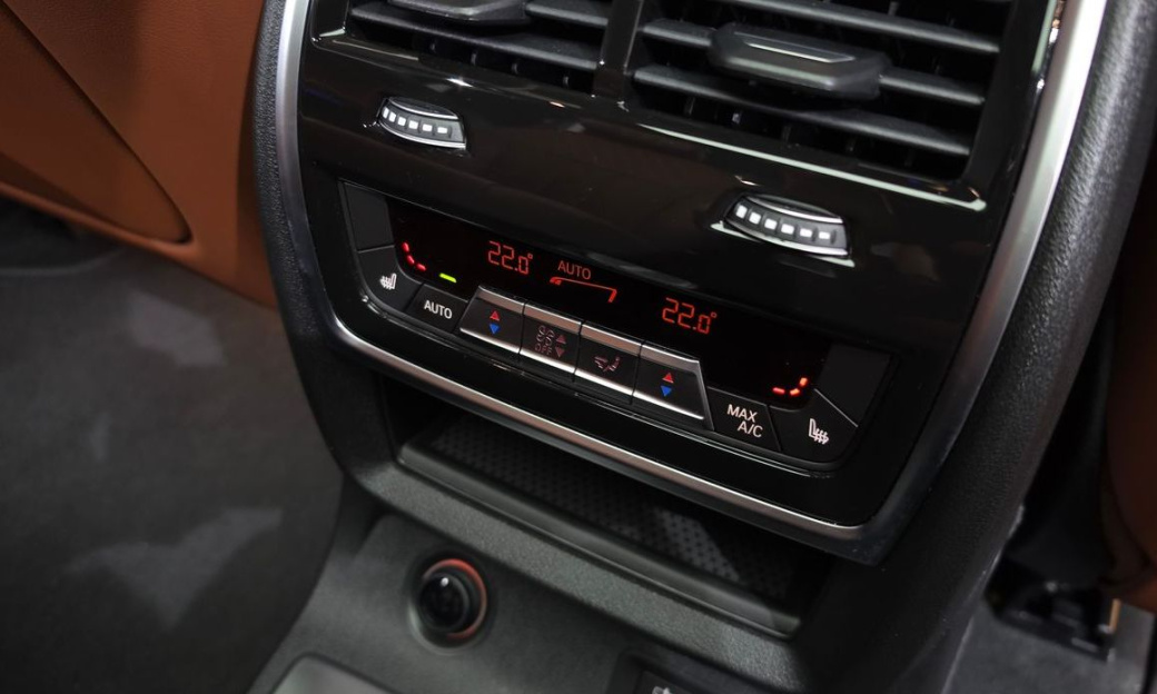 BMW X7 xDrive 40d M Sport 6STR, 2025