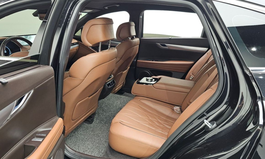 Genesis G80 Gasoline 2.5 Turbo AWD, 2024