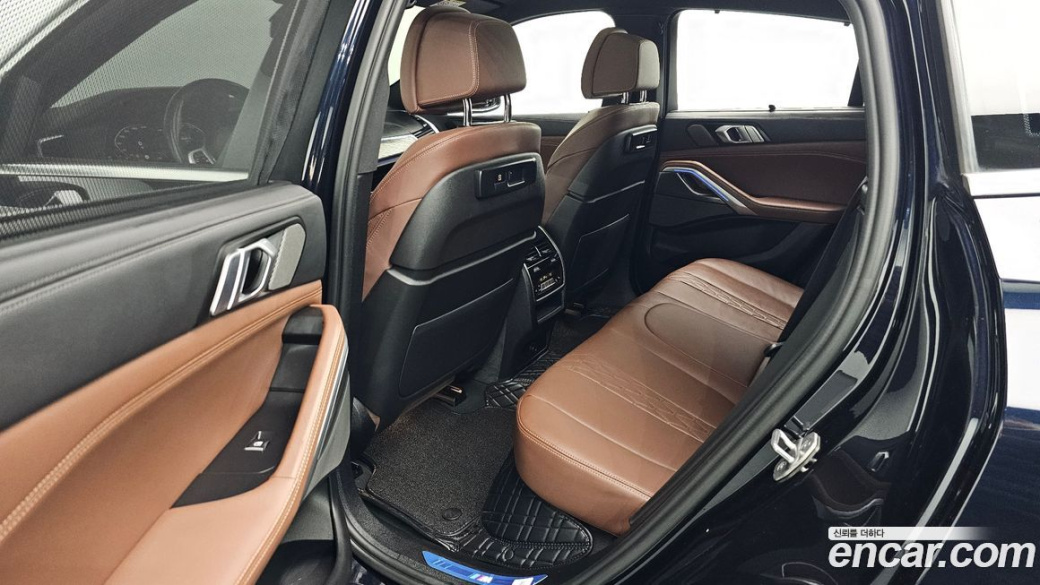 BMW X6 xDrive40i M Sport, 2023