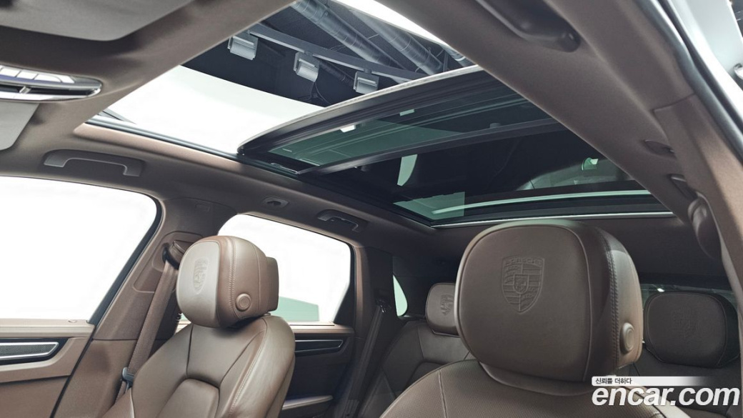 Porsche Cayenne 3.0 PLATINUM EDITION, 2022