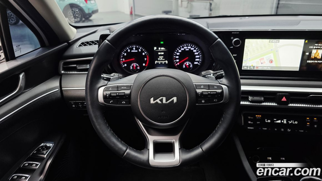 Kia K5 2.0, 2023