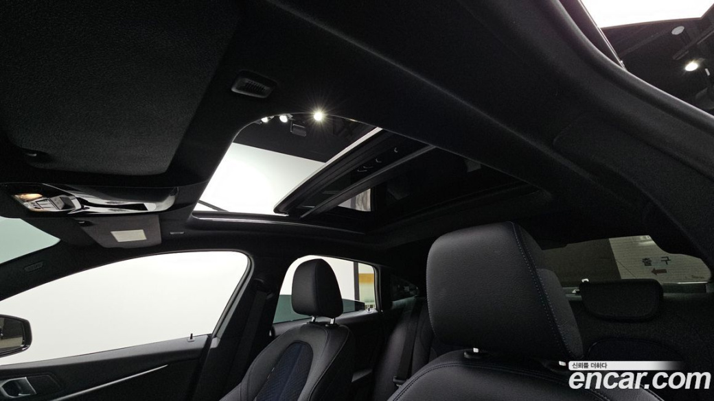 BMW 2-Series 220i M Sports, 2024
