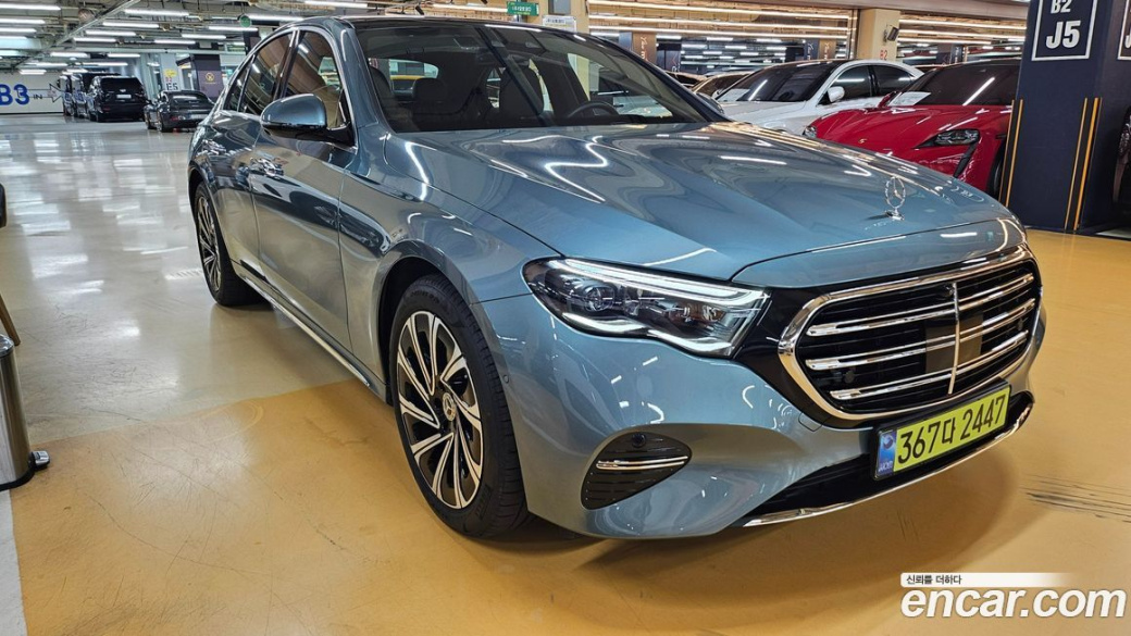 Mercedes-Benz E-Class E300 4MATIC Exclusive, 2024
