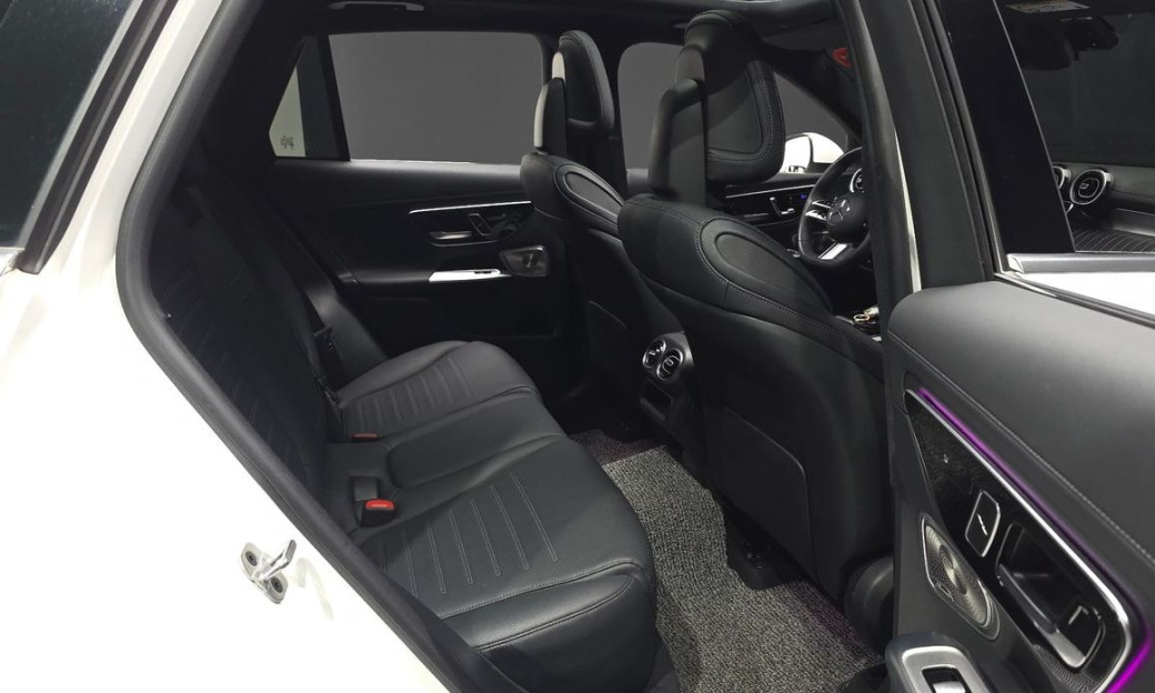 Mercedes-Benz GLC-Class GLC300 4MATIC AMG Line, 2024