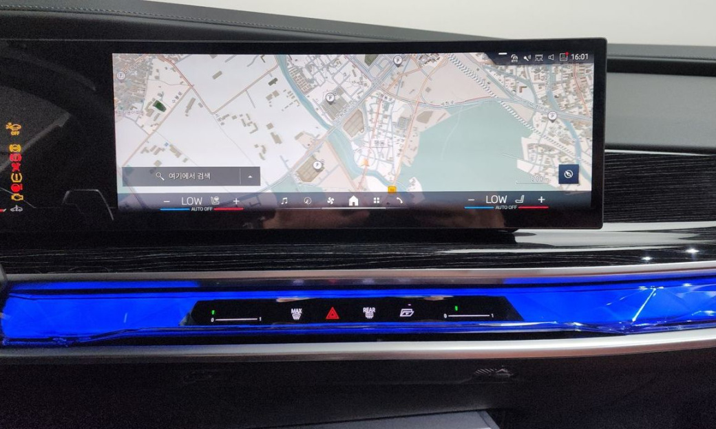 BMW 7-Series 740i xDrive M Sport, 2025