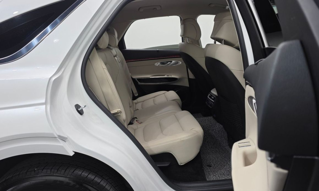 Genesis GV70 2.5T Gasoline 2WD, 2025