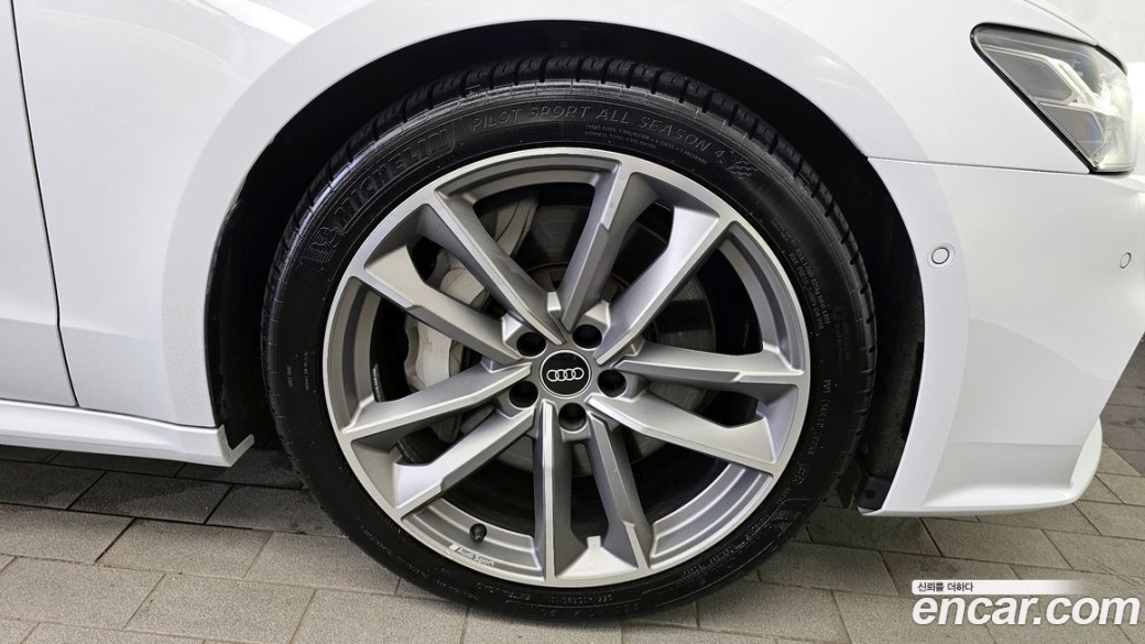 Audi A7 55 TFSI Quattro Premium, 2022