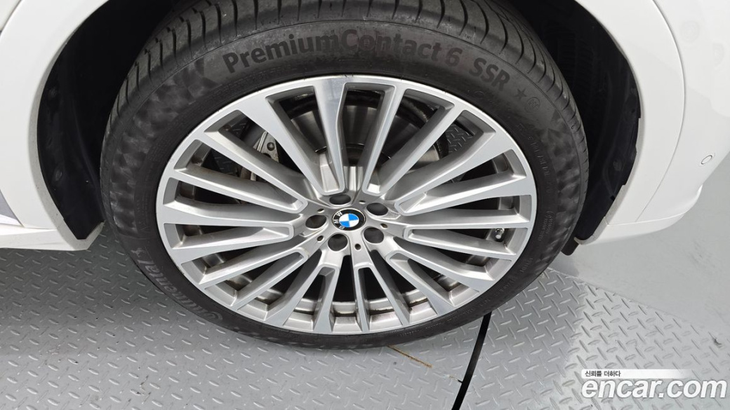 BMW X7 xDrive 40i Design Pure Excellence 6-Seater, 2022
