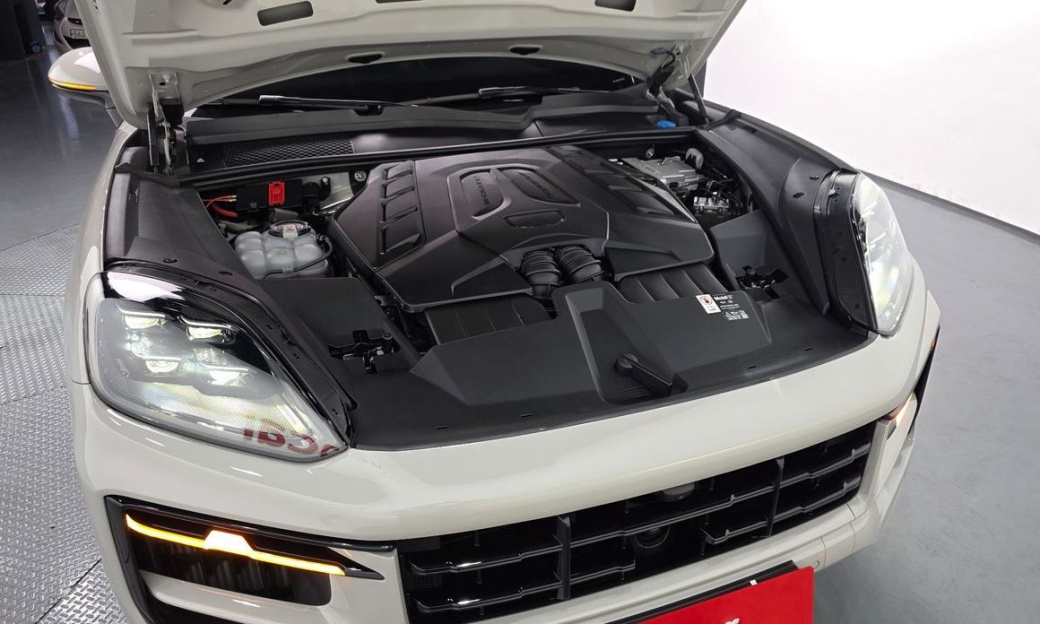 Porsche Cayenne 4.0 GTS Coupe, 2025