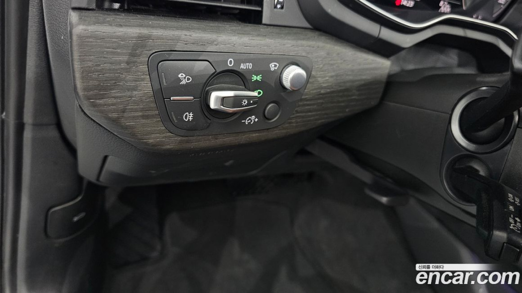 Audi A4 40 TFSI Premium, 2023