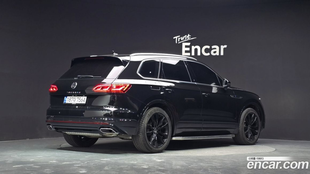 Volkswagen Touareg 3.0 TDI R-Line, 2023