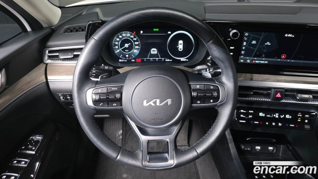 Kia K5 2.0, 2022