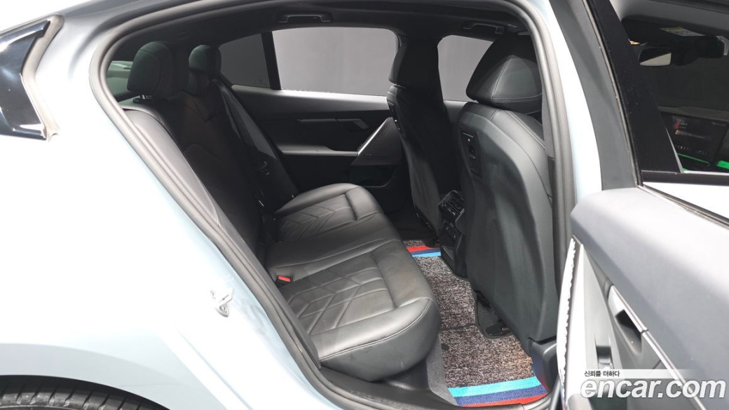 BMW 5-Series 520i M Sport, 2025