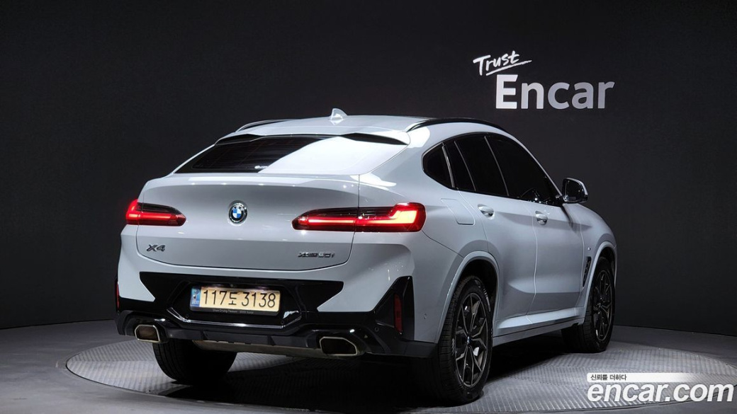 BMW X4 xDrive20i M Sport, 2023
