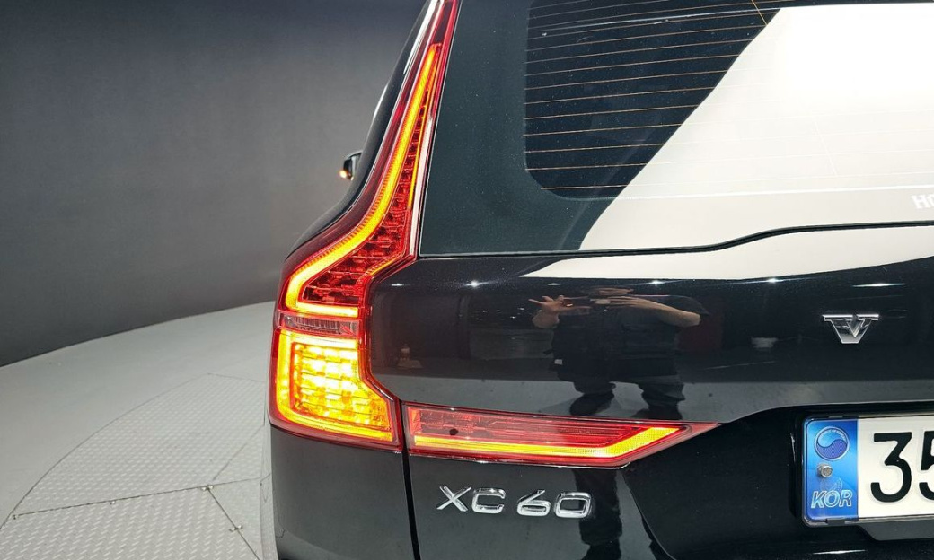 Volvo XC60 B5 Inscription, 2022
