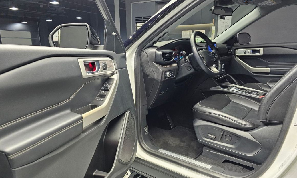 Ford Explorer 2.3 LimIted 4WD, 2022