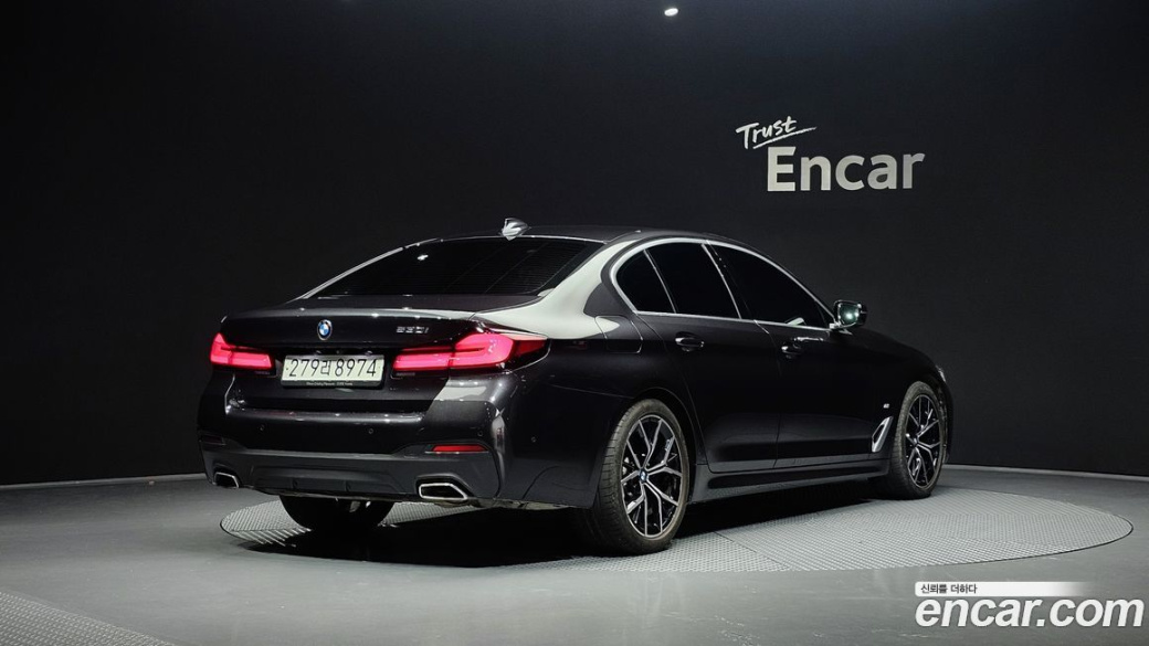 BMW 5-Series 530i M Sport Package, 2022