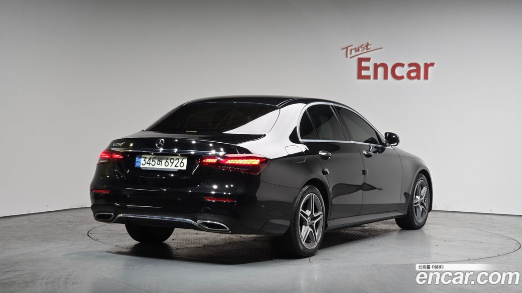 Mercedes-Benz E-Class E250 AMG Line, 2023