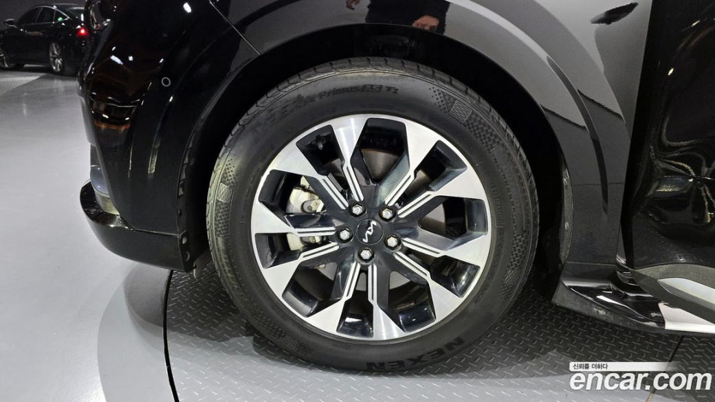 Kia Carnival 7-Seater Hi-Limousine, 2023