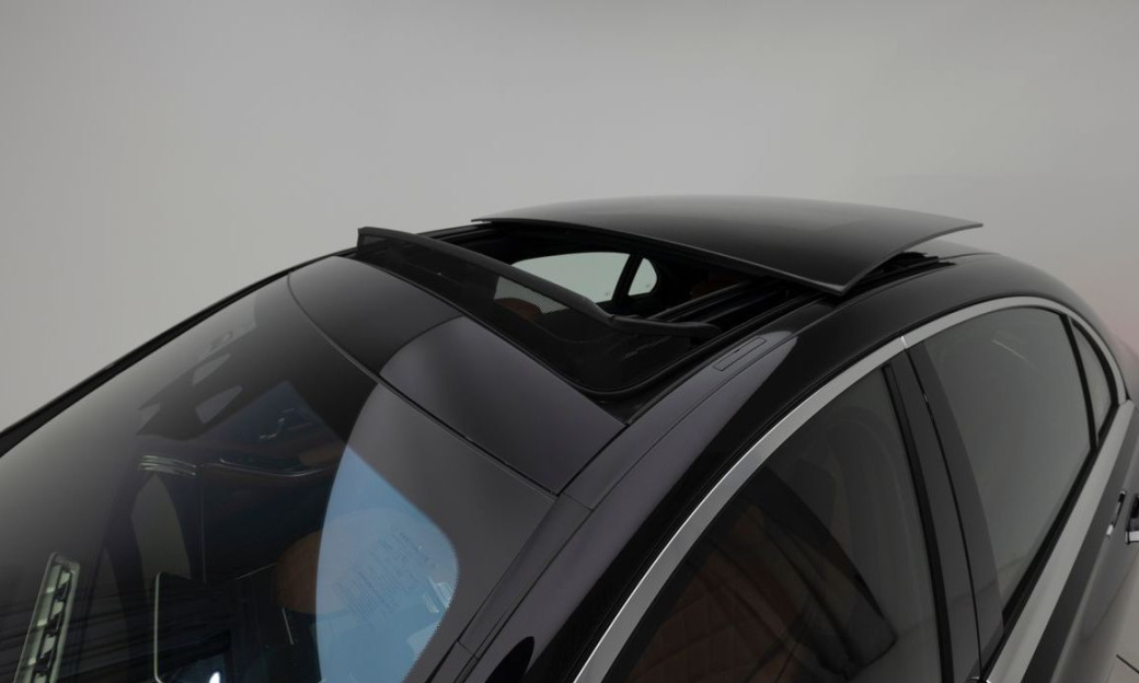 Mercedes-Benz S-Class S500 4MATIC, 2026