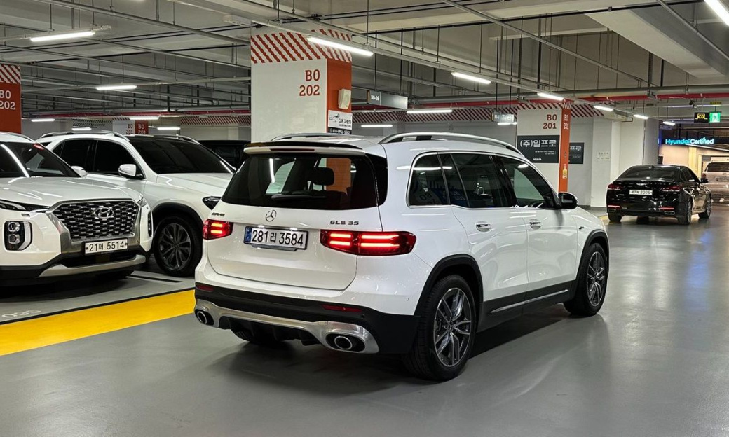 Mercedes-Benz GLB-Class AMG GLB35 4MATIC, 2025