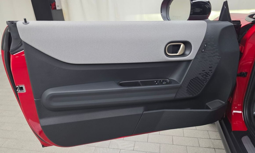 Mini Cooper Favoured, 2025