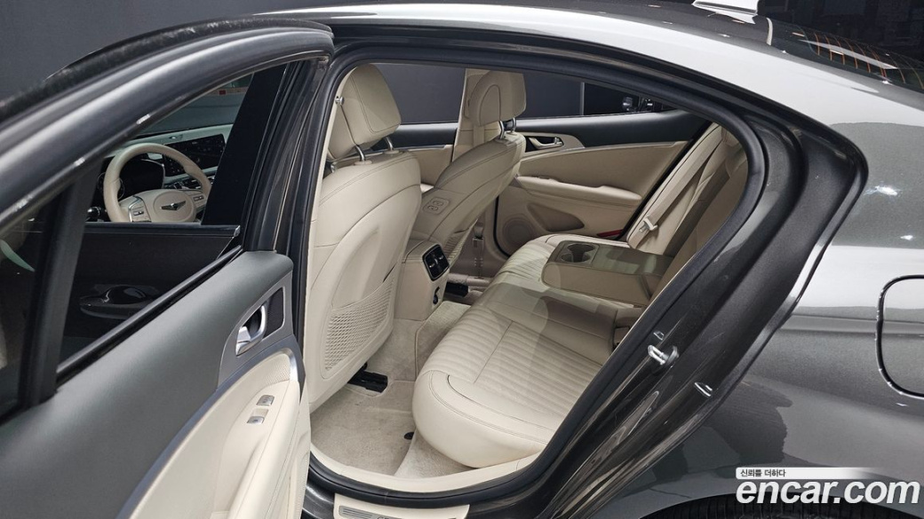 Genesis G70 Gasoline 2.0T 2WD, 2023