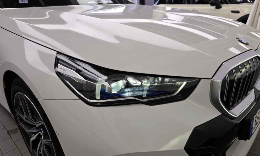 BMW 5-Series 520i M Sport, 2024