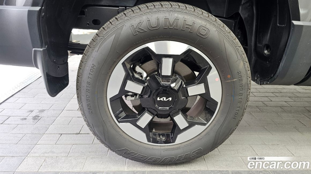 Kia Tasman 2.5T Gasoline 4WD, 2026