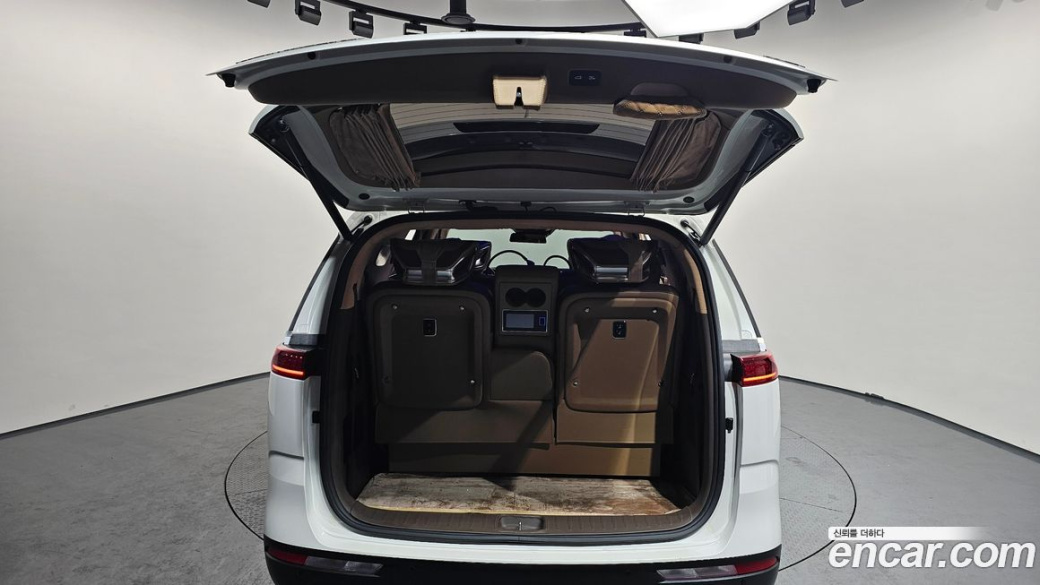 Kia Carnival 9-Seater Hi-Limousine(Special Vehicle), 2022